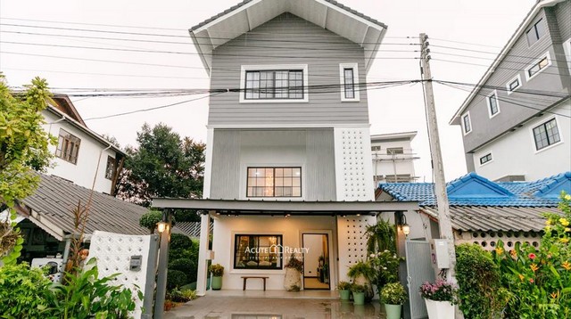 ขายบ้านสวยสร้างใหม่ ในหมู่บ้านวรุณนิเวศน์ จ.เชียงใหม่