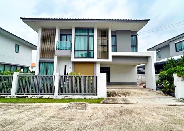 บงกช บ้านหรู 2ชั้น ม.ธรรมศาสตร์ รังสิต 4.6กม..4นอน รังสิต-คลอง2