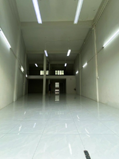 สาย3บรม MRTพุทธมณฑลสาย2 2.7 กม.ให้เช่าอาคาร3.5 ชั้น 1.5คูหา 500