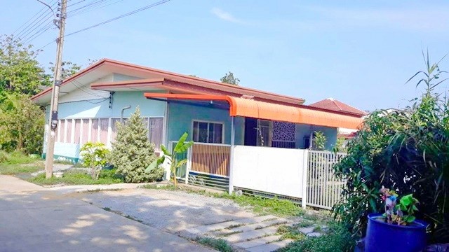 5 จอดรถ ให้เช่าบ้านเ กว้างใหญ่ 152ตร.วา. ตลาดนัดสามโคก 900ม.