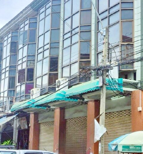 MRT มีนบุรี 800 ม. บิ๊กซี สุวินทวงศ์ 200ม. อาคารพาณิชย์ 3คูหา 64