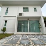 พร้อมเข้ายุ1สิงหาคม2568 บ้านเดี่ยวหลังใหญ่ ปรับปรุงใหม่ หนองมนบา