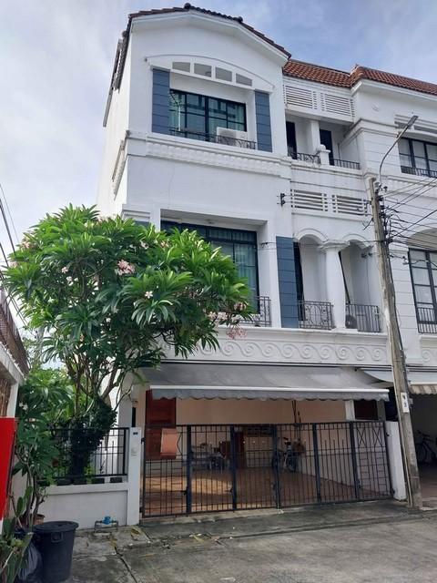 ให้เช่าทาวน์โฮม3ชั้น บ้านกลางเมือง ลาดพร้าว-โยธินพัฒนา เลียบด่วน