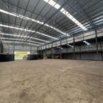 ให้เช่าโกดัง 816 ตรม. ติดถนนใหญ่ กรุงเทพกรีฑาตัดใหม่ ใกล้สนามบิน