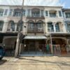 ขายทาวน์โฮม 3 ชั้นเล่นระดับ บ้านกลางเมือง โชคชัย 4