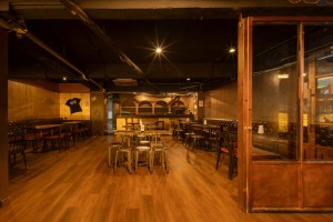 ให้เช่าพื้นที่ร้านอาหารทองหล่อซอย10 ทำเลทองคำ ใจกลางกรุงเทพฯ ศูนย์กลางไลฟ์สไตล์และธุรกิจ F&Bระดับพรีเมียม ทั้งอุปกรณ์และเฟอร์นิเจอร์ ไม่ต้องเสียเวลาตกแต่งใหม่