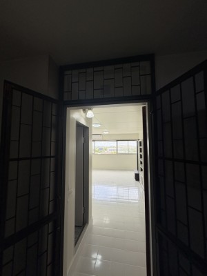 ขายคอนโดเมืองทองธานี ตึกT11ชั้น 9 คอนโดคุ้มที่สุดในทำเลเมืองทองธานี ปรับปรุงใหม่ วิวนอก ห้องเย็น  สวยที่สุดในย่านนี้