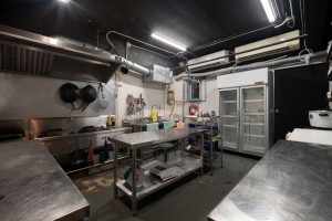 ให้เช่าพื้นที่ร้านอาหารทองหล่อซอย10 ทำเลทองคำ ใจกลางกรุงเทพฯ ศูนย์กลางไลฟ์สไตล์และธุรกิจ F&Bระดับพรีเมียม ทั้งอุปกรณ์และเฟอร์นิเจอร์ ไม่ต้องเสียเวลาตกแต่งใหม่