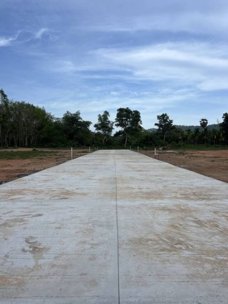 ขายที่ดินโคกกลอย ใกล้หาดนาใต้ พังงา ราคาคุ้มค่า  เหมาะทำบ้านพักตากอากาศ โฉนดพร้อมโอน