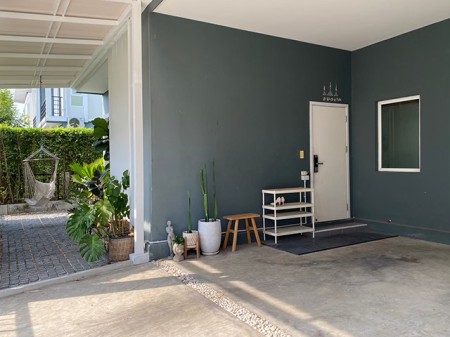 ขายบ้านแฝด คาซ่าซิตี้ ดอนเมือง หลังมุม 39.3 ตร.วา 4.9 ลบ ทำเลดีกว่า