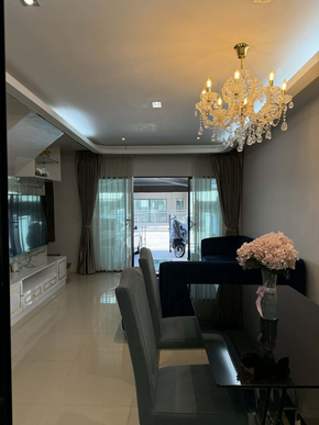 ทาวน์โฮม ขาย BaanKlangMuangRatchaphruek–Rama5 ทาวน์โฮม3ชั้นใกล้นครอินทร์ 出售房屋｜拉玛5路 บ้านกลางเมืองราชพฤกษ์–พระราม5 出售三层联排别墅