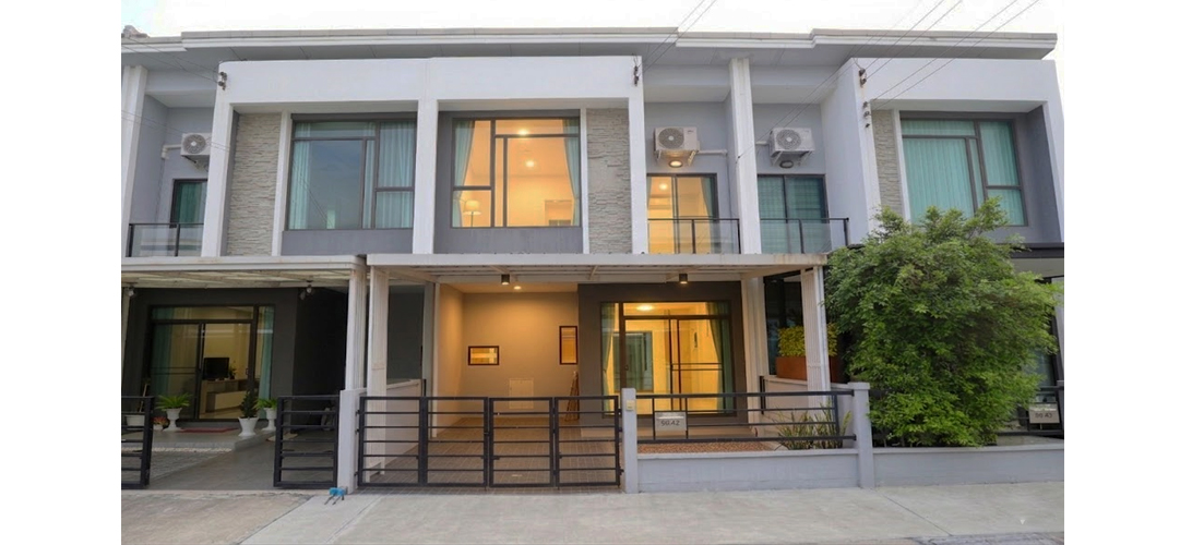 ทาวน์โฮม ขาย ทาวน์โฮมพลีโน่ปิ่นเกล้าจรัญ ทาวน์โฮมAPนนทบุรีราคาคุ้ม ทาวน์โฮมพลีโน่บางกรวย ถูกคุ้มกว่าทุกหลังในโครงการ ราคาถูกเพียง3.4ล้าน